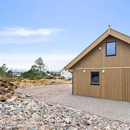 6 Person In Averoya * Karvåg