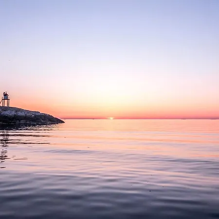 6 Person In Averoya Feriehus *