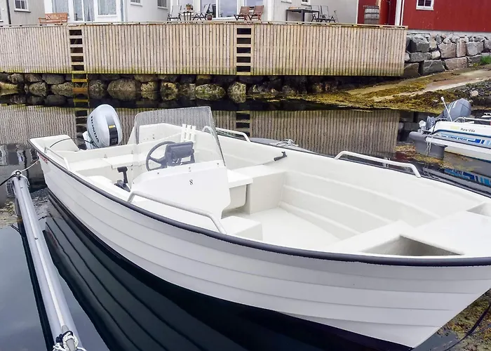 6 Person In Averoya بيت للعطل Karvåg